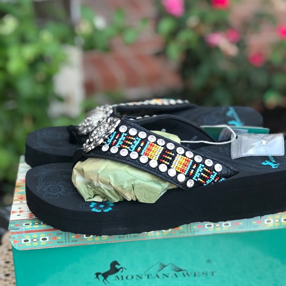Montana West Flip Flop Sandals NWT - Picture 2 of 4